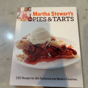 Martha Stewart's Pies & Tarts Cookbook